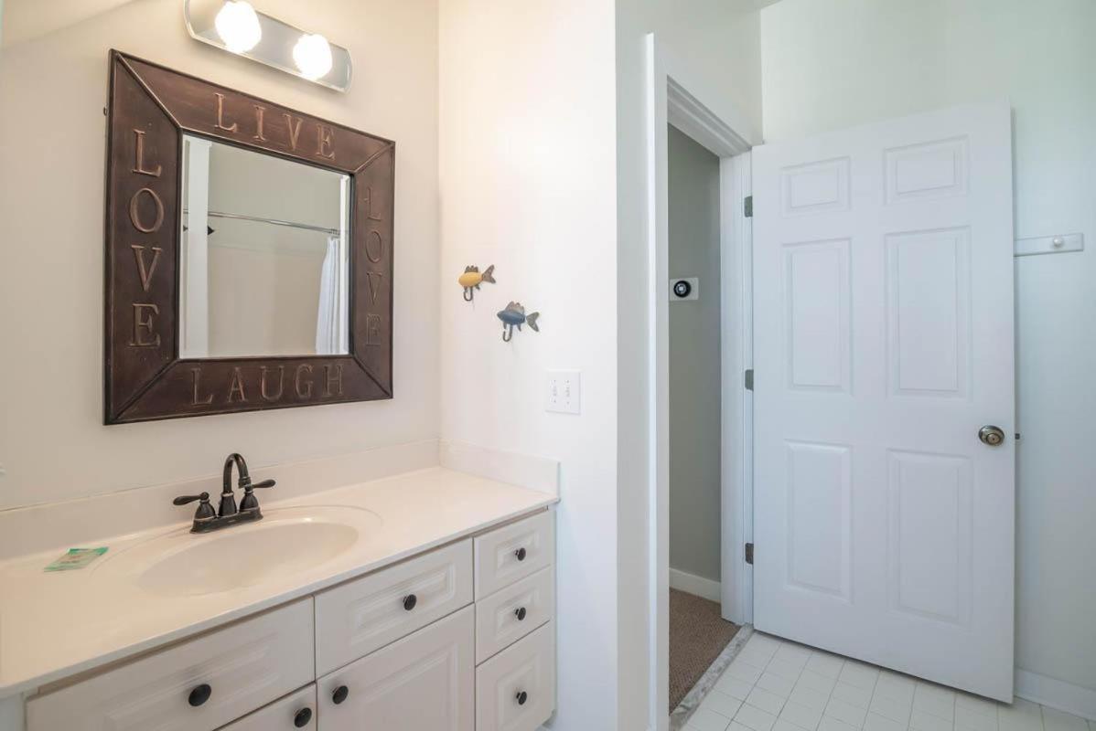 Compass Pointe 34 Three Bedroom House In Gated Litchfield By The Sea Полис Айлънд Екстериор снимка